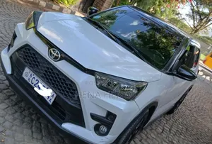 Toyota Raize 1.2 FWD 2022 White