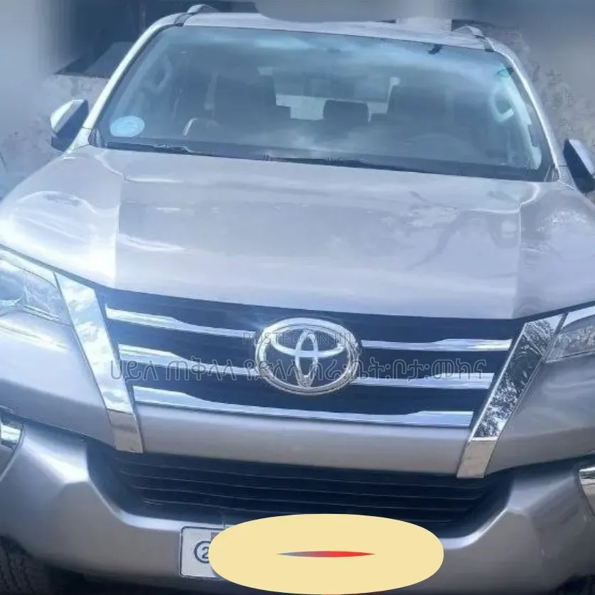 Toyota Fortuner 2019 Silver