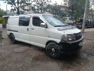 Toyota HiAce 2008 White