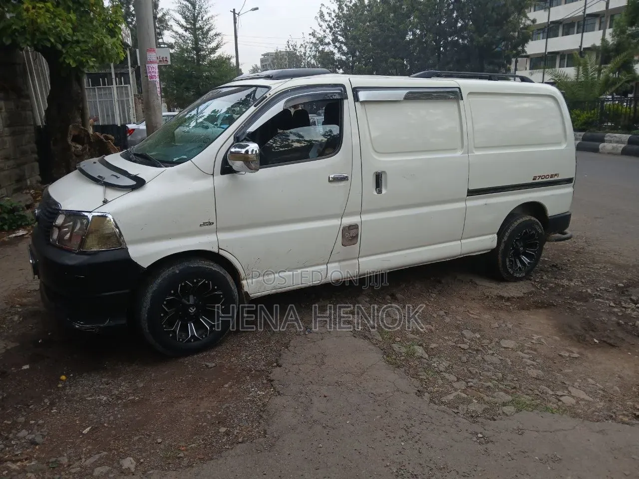Toyota HiAce 2008 White