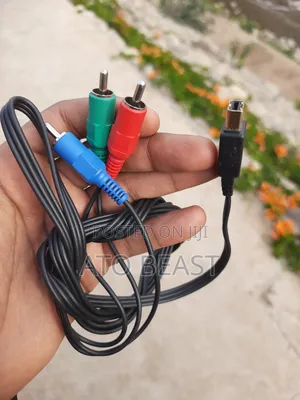Component Video Cable Designed to Connect Camcorders, Televisions.