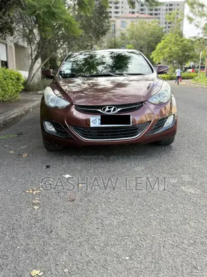 Hyundai Avante 2013 Burgundy