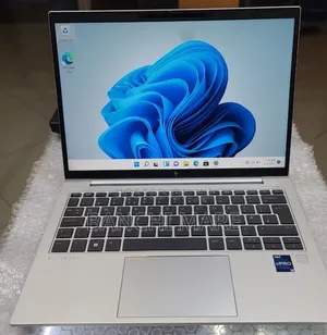 New Laptop HP EliteBook 830 G9 16GB Intel Core i5 SSD 512GB
