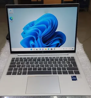 New Laptop HP EliteBook 830 G9 16GB Intel Core i5 SSD 512GB