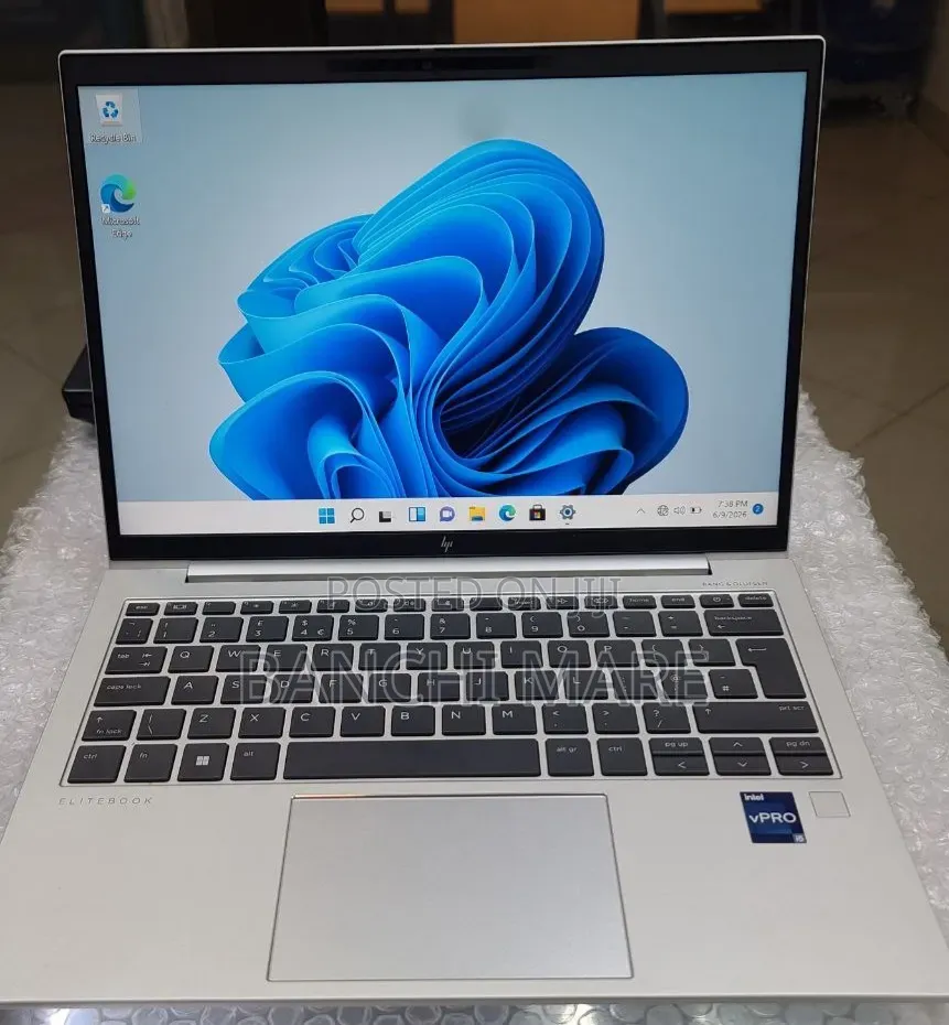 New Laptop HP EliteBook 830 G9 16GB Intel Core i5 SSD 512GB