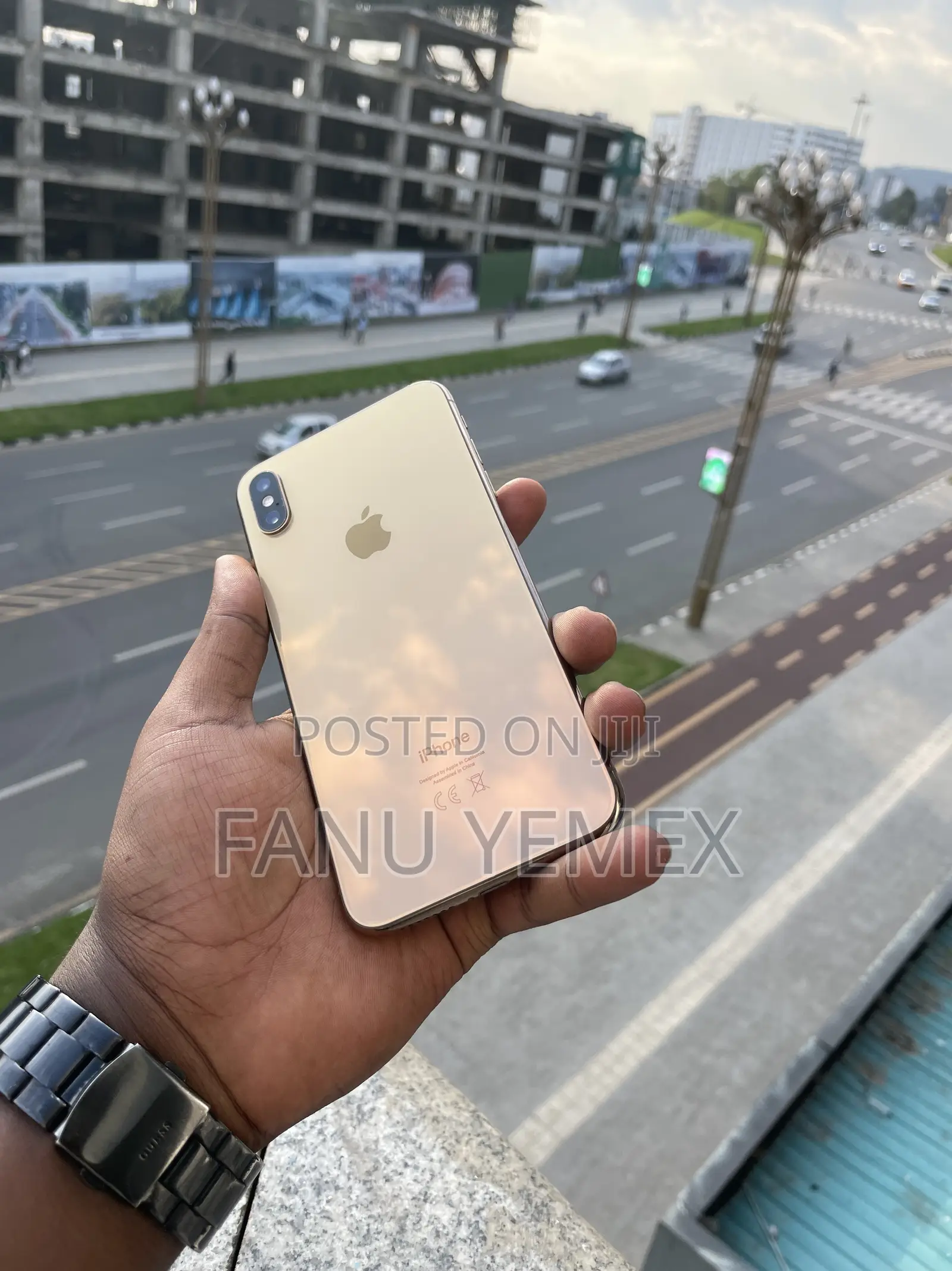 Apple iPhone XS Max 64 GB Gold