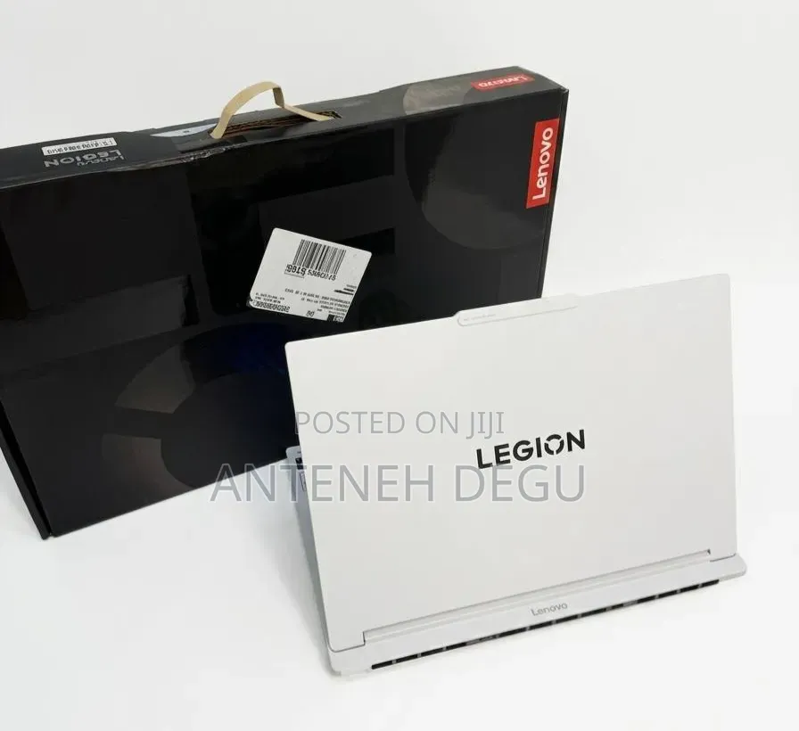 New Laptop Lenovo Legion Pro 7 32GB Intel Core Ultra 9 SSD 1T