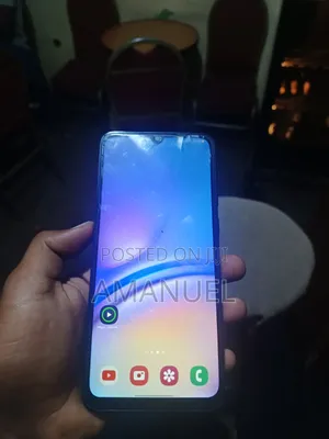 New Samsung Galaxy A05 64 GB Black