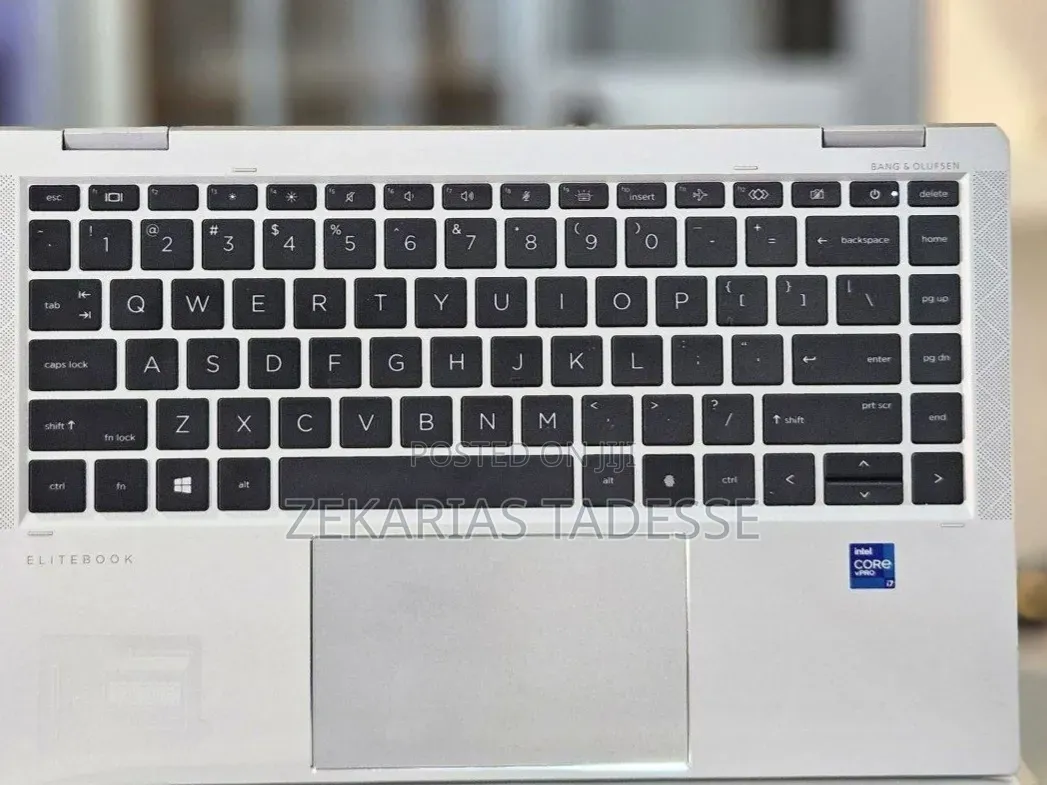 New Laptop HP EliteBook 1040 G8 16GB Intel Core i7 SSD 512GB