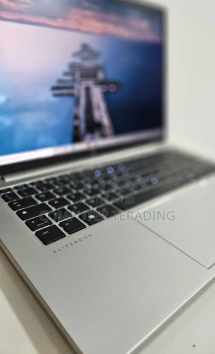 New Laptop HP EliteBook 840 G11 16GB Intel Core Ultra 7 SSD 512GB