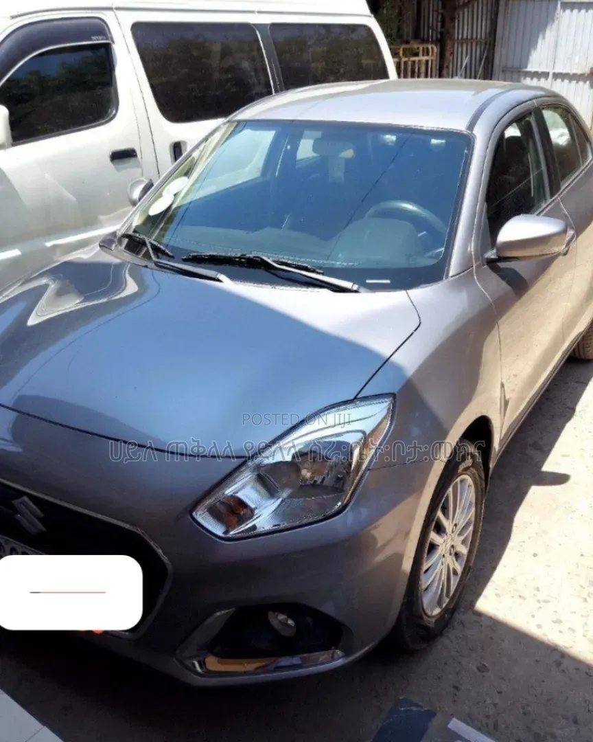 Suzuki Dzire 2022 Silver