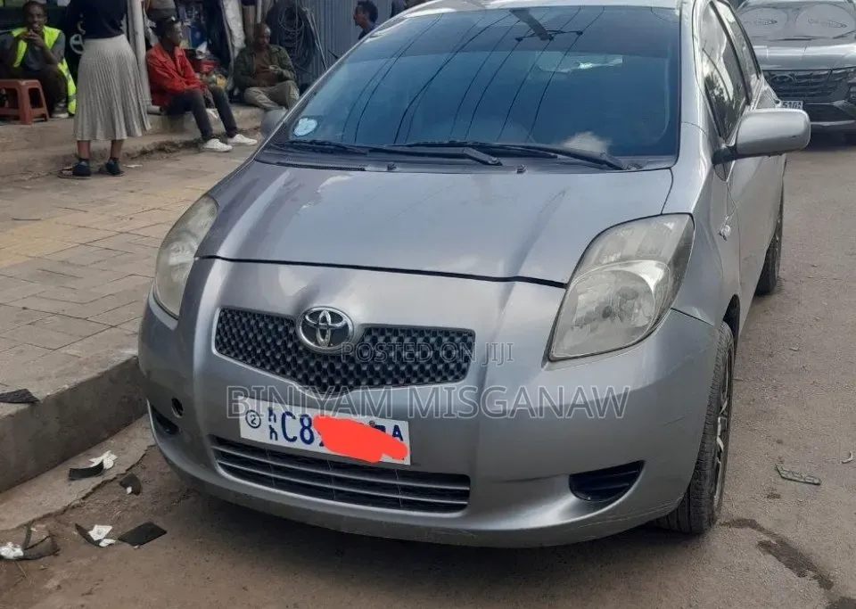 Toyota Yaris 2008 Gray