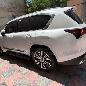 Lexus LX 2024 Ivory