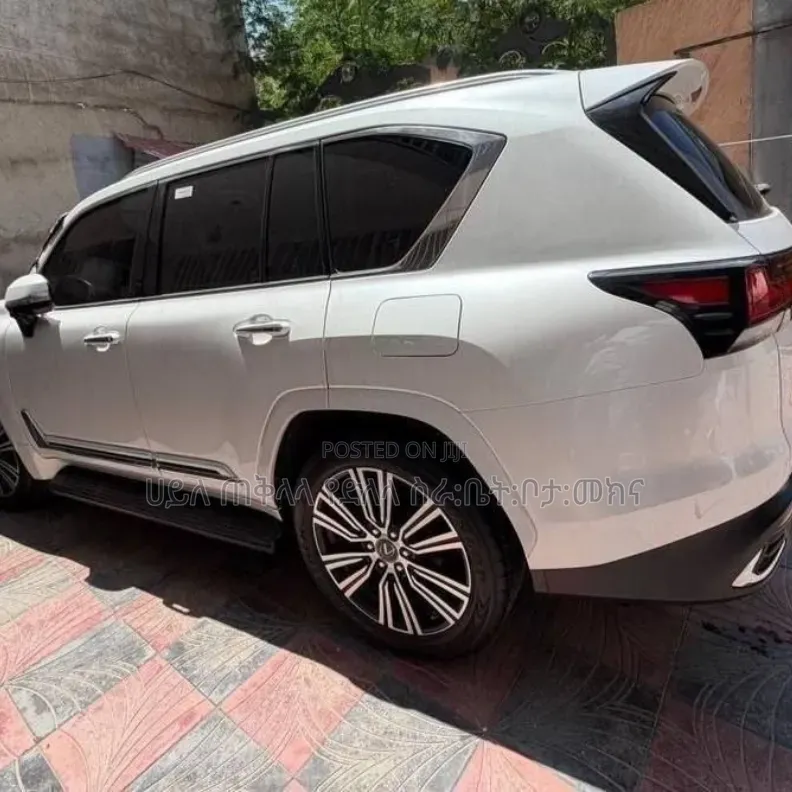 Lexus LX 2024 Ivory