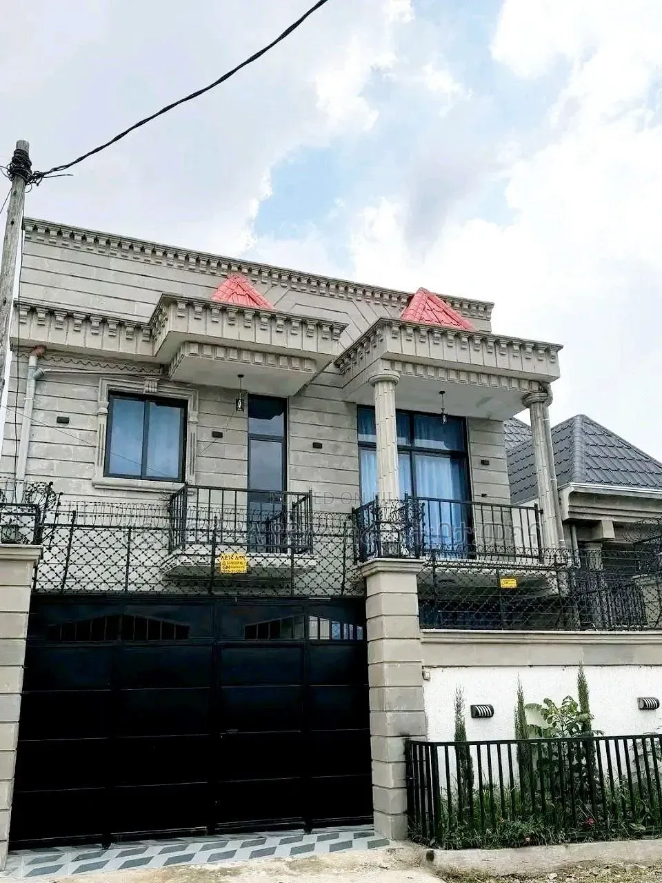 Furnished 6bdrm Townhouse/Terrace in Ayat Area, Yeka for sale