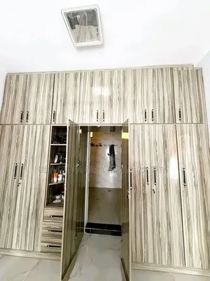 Furnished 6bdrm Townhouse/Terrace in Ayat Area, Yeka for sale