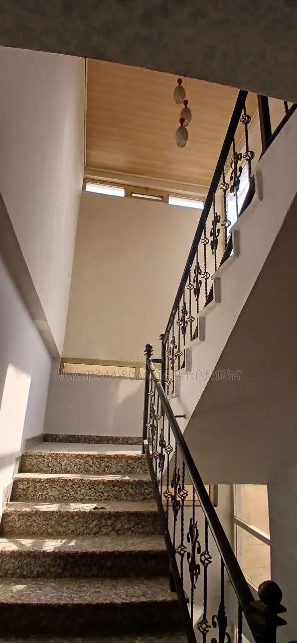 Furnished 7bdrm Townhouse/Terrace in Legetafo Area, Oromia-Finfinne