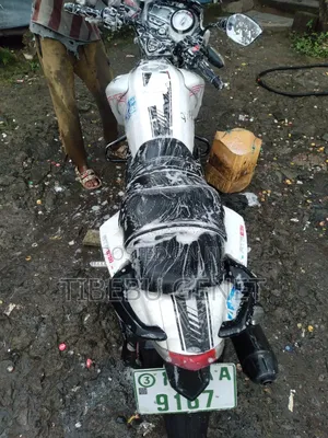 New TVS Apache 180 RTR 2021 Black