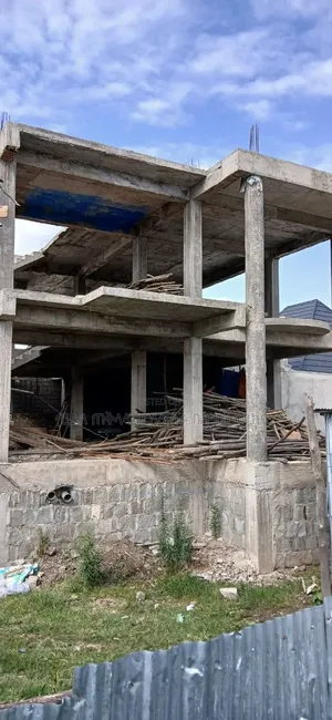 8bdrm Townhouse/Terrace in Legetafo Area, Oromia-Finfinne for sale
