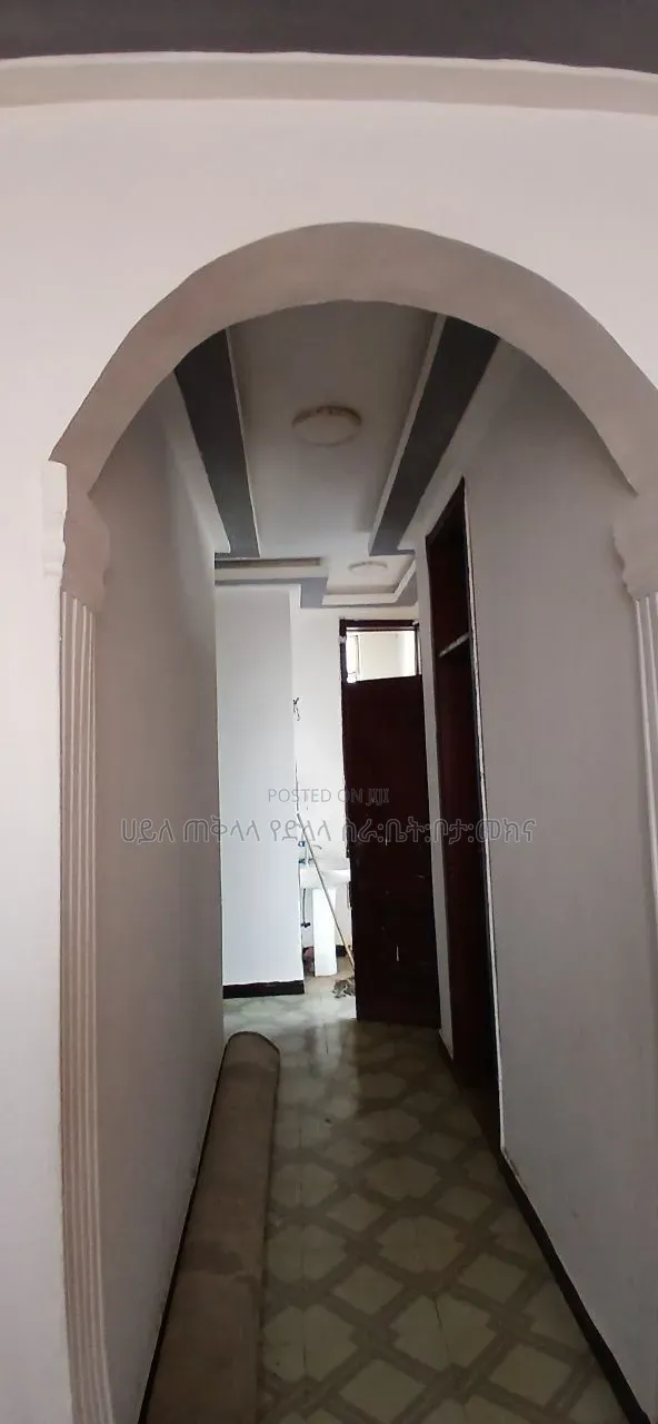 Furnished 5bdrm Villa in Legetafo, Oromia-Finfinne for sale