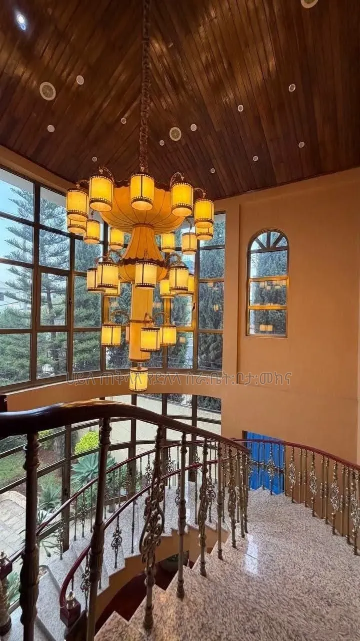 Furnished 8bdrm Penthouse in Ayat Zone Inside, Yeka for sale