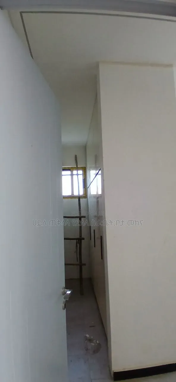Furnished 5bdrm Villa in Legetafo Area Best, Oromia-Finfinne for sale