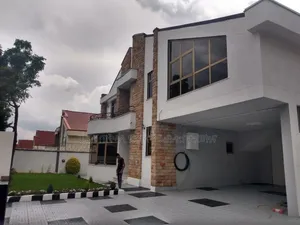 Furnished 9bdrm Townhouse/Terrace in Cmc Sunshine, Yeka for sale