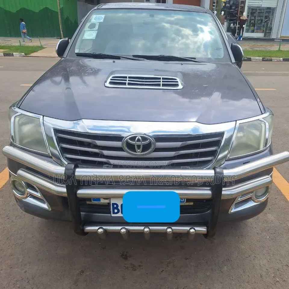 Toyota Hilux 2012 Beige