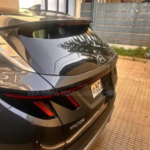Hyundai Tucson 2023 Maroon