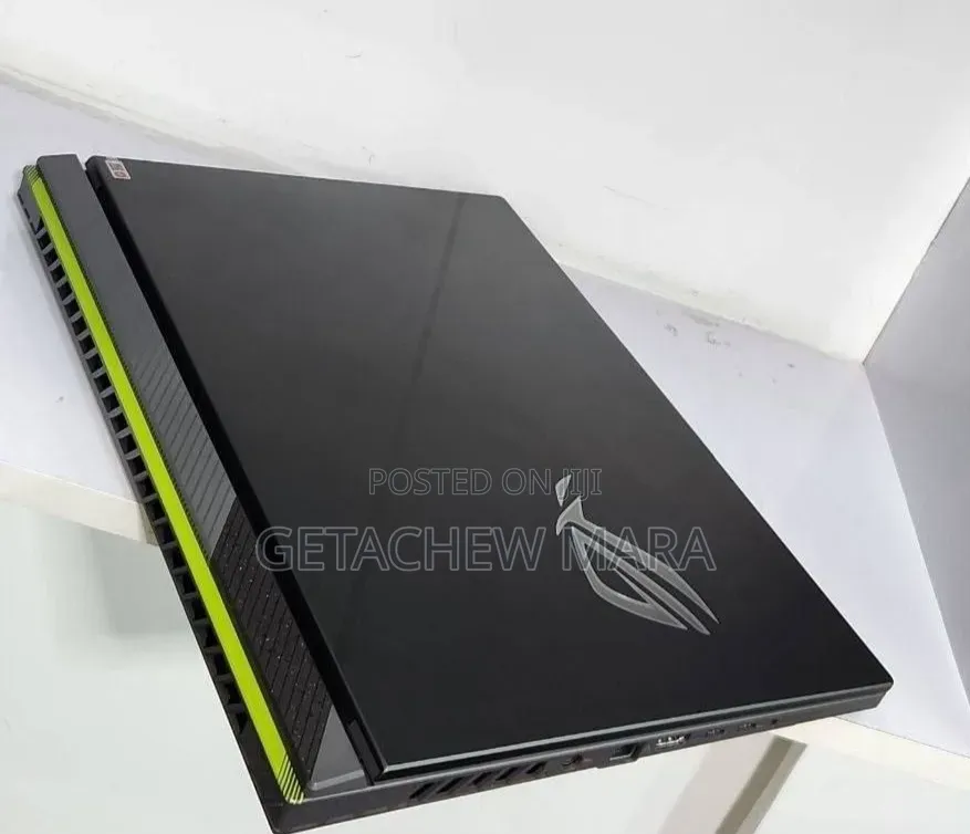 New Laptop Asus ROG Strix G15 16GB Intel Core i9 SSD 1T