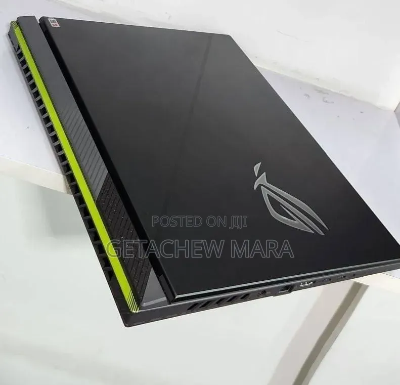 New Laptop Asus ROG Strix G15 16GB Intel Core i9 SSD 1T