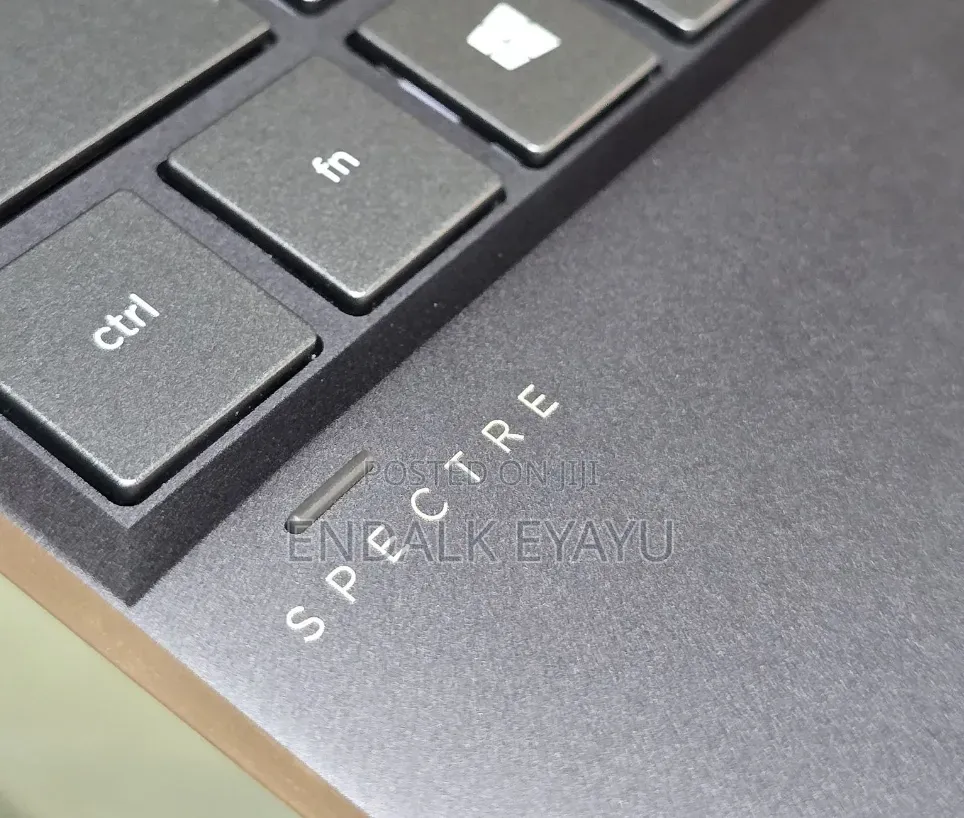 New Laptop HP Spectre 16GB Intel Core i7 SSD 1T