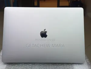 New Laptop Apple MacBook 2018 16GB Intel Core i7 SSD 256GB