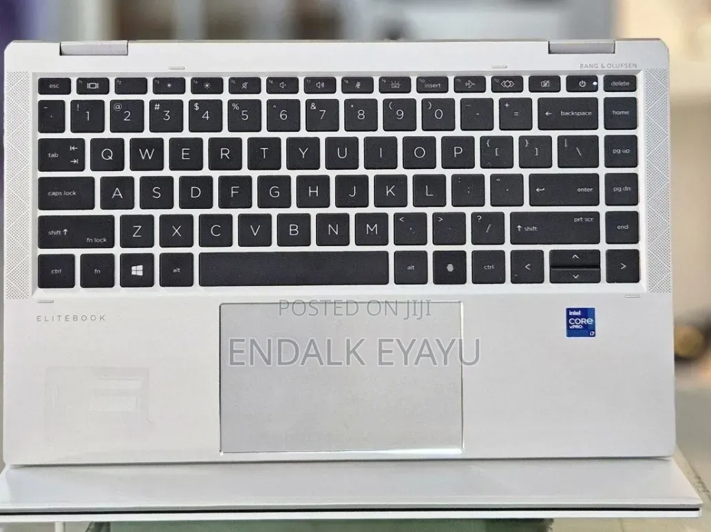 New Laptop HP EliteBook 1040 G8 16GB Intel Core i7 SSD 512GB