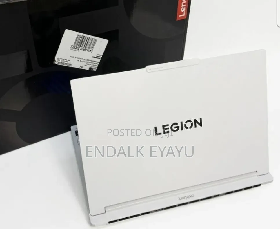 New Laptop Lenovo Legion Pro 7 32GB Intel Core Ultra 9 SSD 1T