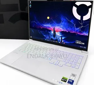 New Laptop Lenovo Legion Pro 7 32GB Intel Core Ultra 9 SSD 1T