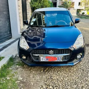 Suzuki Swift 2021 Blue