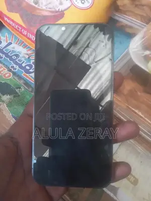 Apple iPhone 13 256 GB Gray