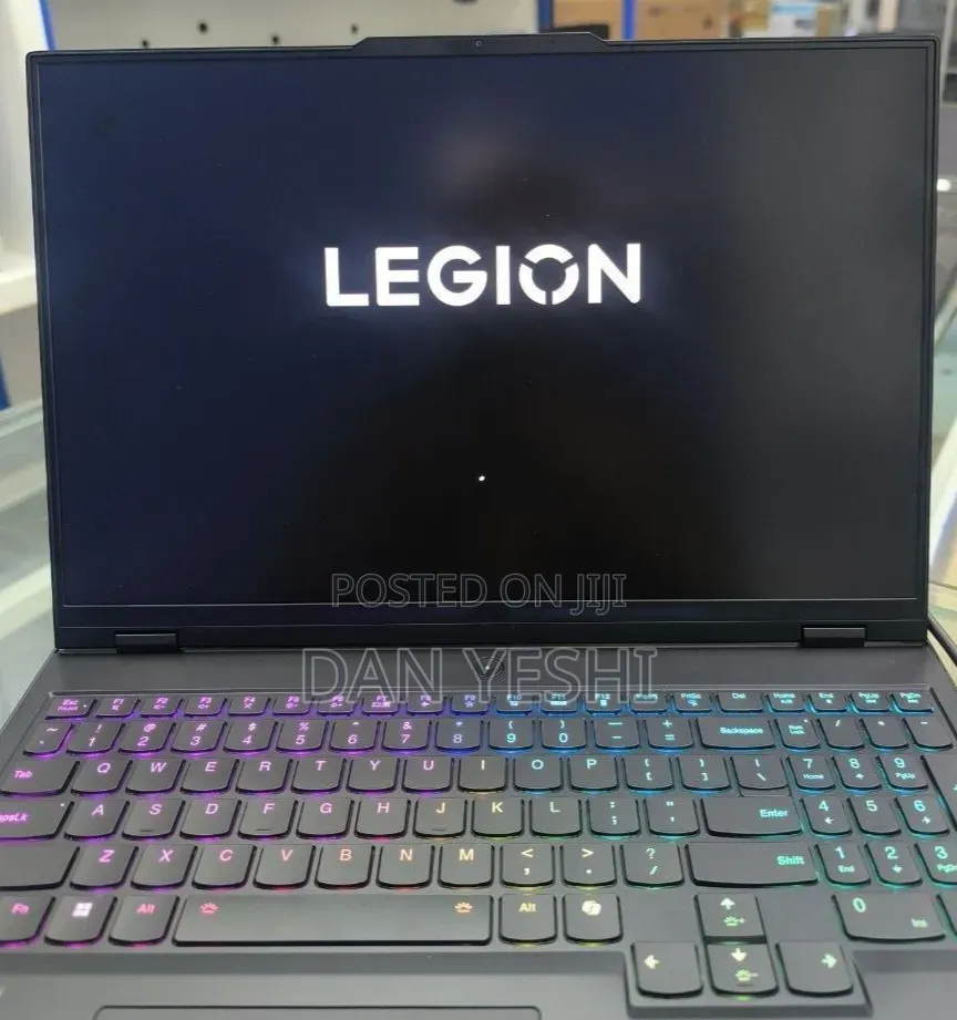 New Laptop Lenovo Legion Pro 7 32GB Intel Core i9 SSD 1T