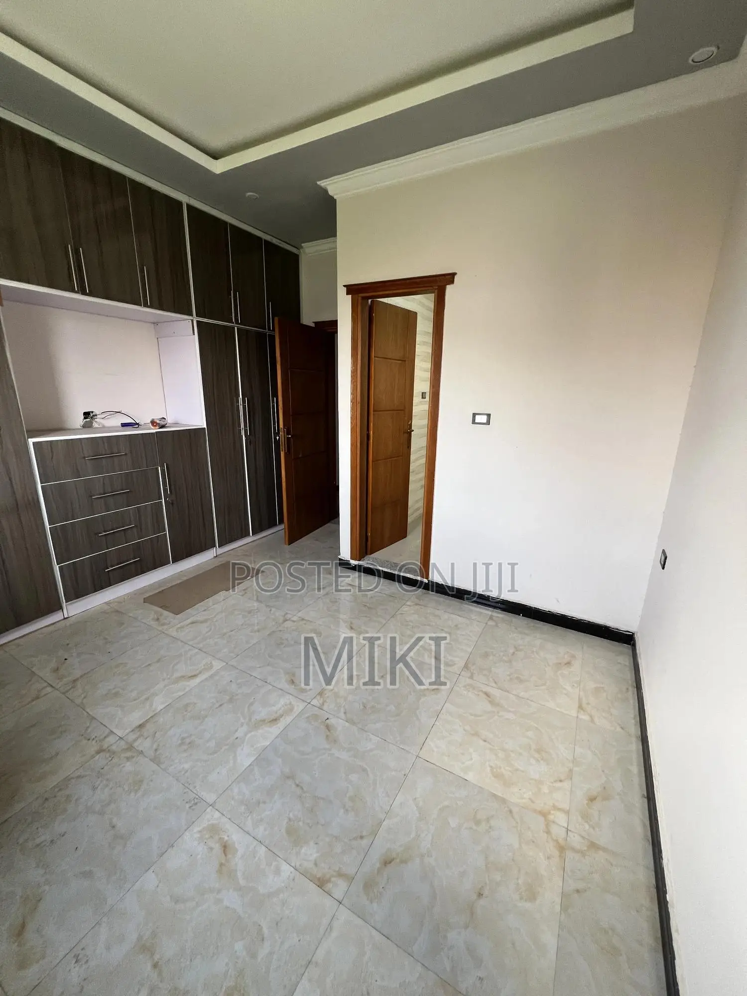 Furnished 3bdrm Apartment in Haile Garment, Nifas Silk-Lafto for sale
