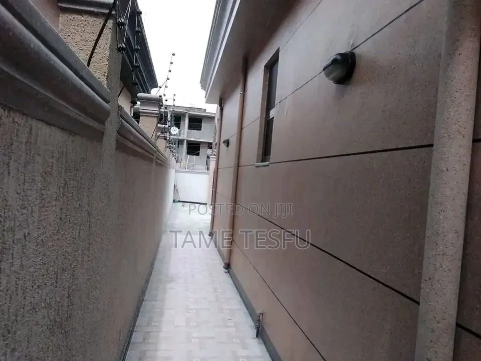 Furnished 4bdrm Villa in ሰሚት, Bole for sale