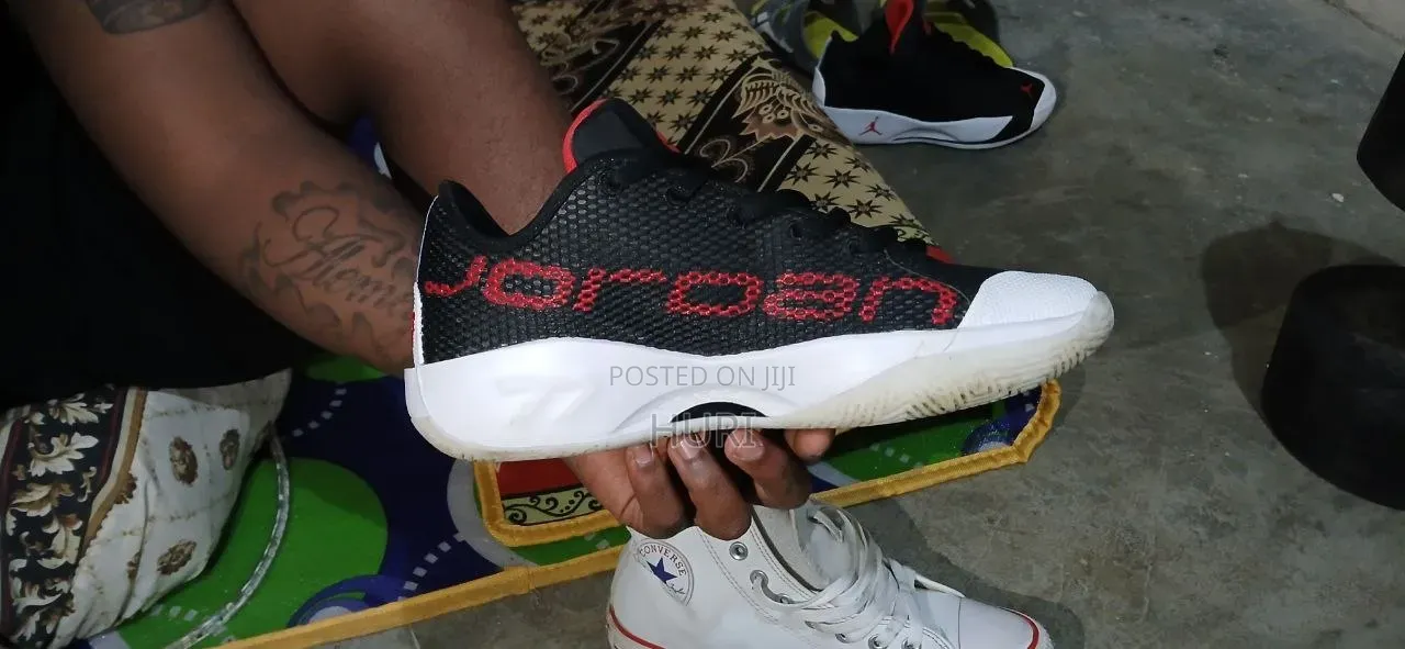 Jordan Luke 77