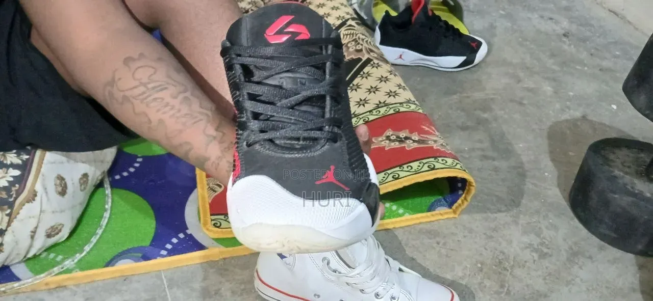 Jordan Luke 77