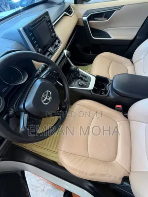 Toyota RAV4 2023 White