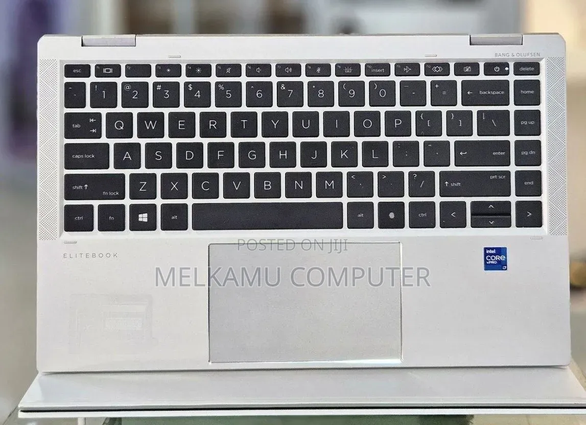 New Laptop HP EliteBook 840 G8 16GB Intel Core i7 SSD 512GB
