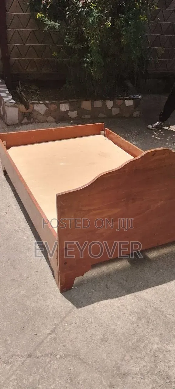 Bad አልጋ Furniture