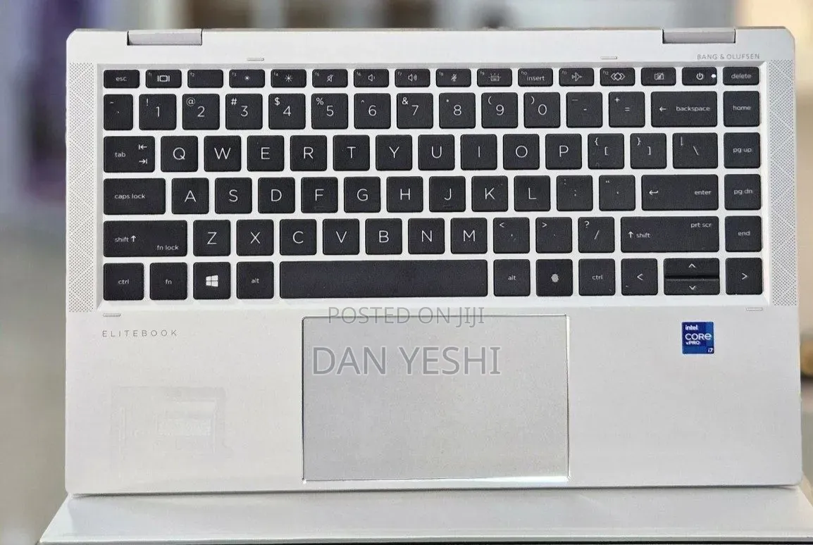 New Laptop HP EliteBook 1040 G8 16GB Intel Core i7 SSD 512GB