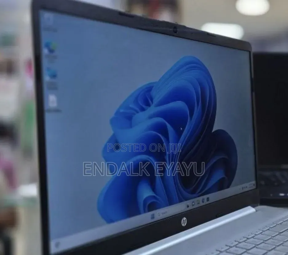 New Laptop HP 16GB Intel Core i7 SSD 512GB