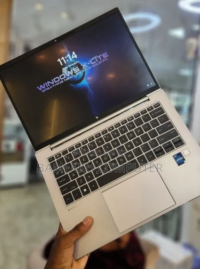 New Laptop HP ZBook 14 16GB Intel Core i7 SSD 512GB