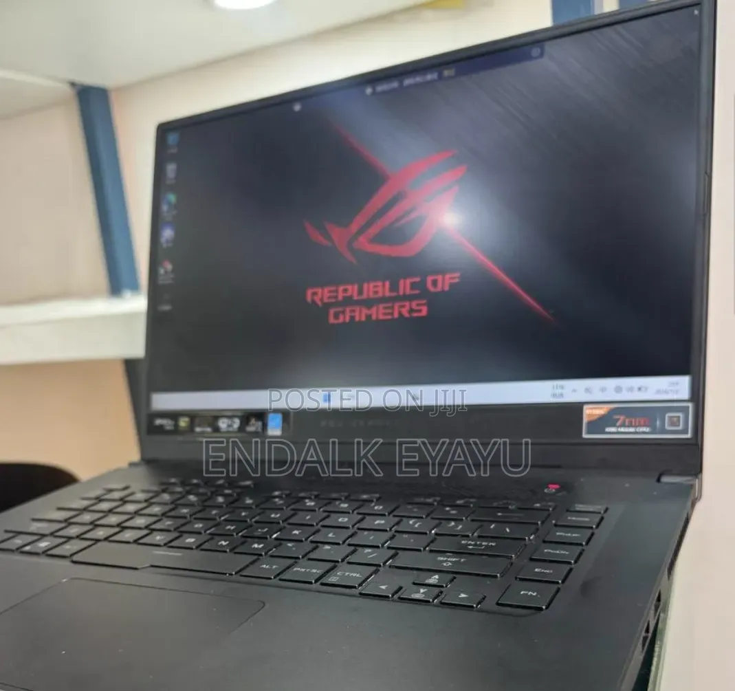New Laptop Asus ROG Zephyrus G15 16GB AMD Ryzen 9 SSD 512GB